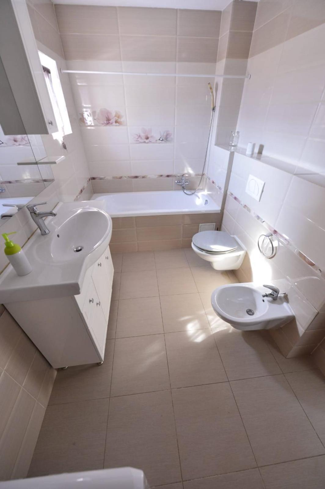 Apartament Astra Bn70 Appartement Braşov Buitenkant foto