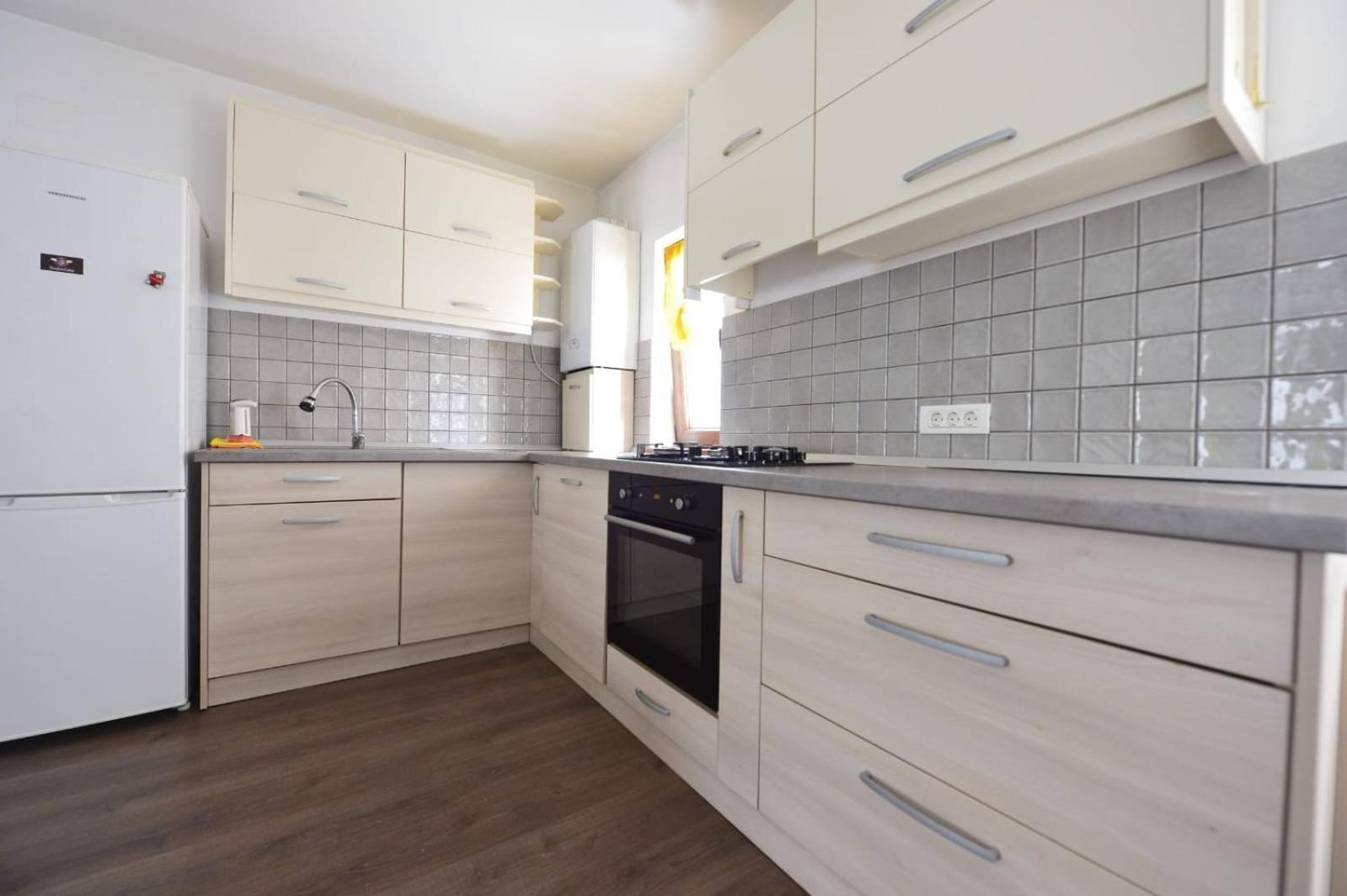 Apartament Astra Bn70 Appartement Braşov Buitenkant foto